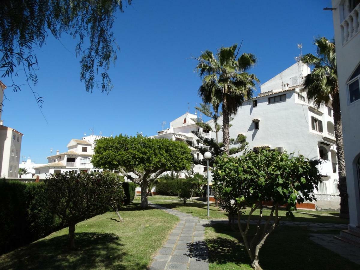 Apartamento Inez Torrevieja Exterior foto